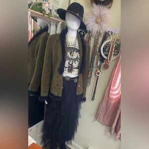 Elegant vintage green jacket with Black Trim